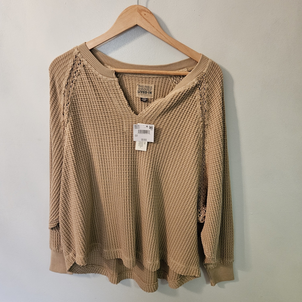 American Eagle Outfitters Women's Tan Sweater - Picture 2 of 6